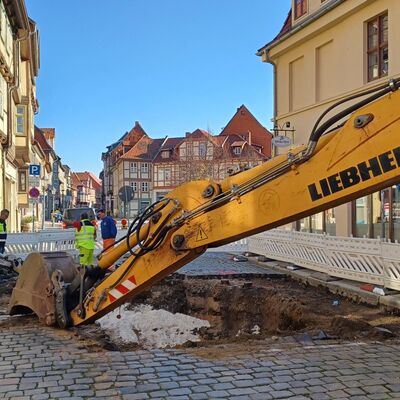 Bild vergrößern: Steinbrücke Weberstraße Bauarbeiter