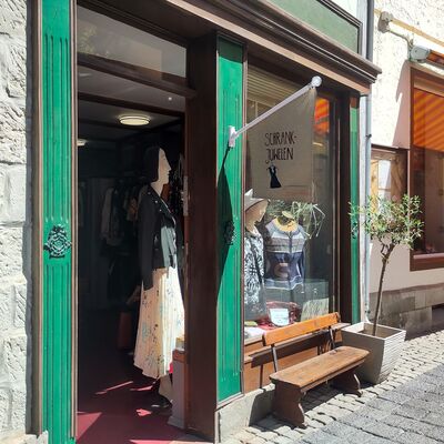 Bild vergr&ouml;&szlig;ern: Schrankjuwelen