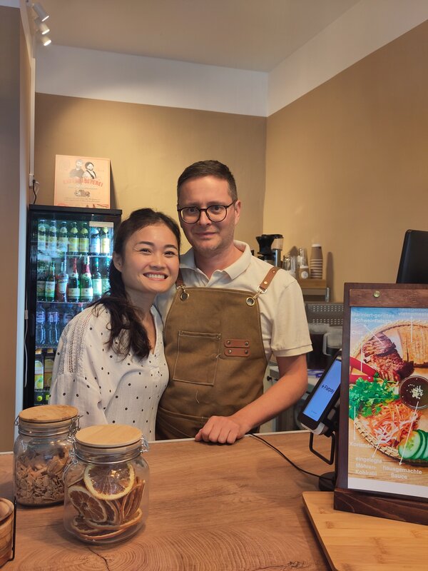 Bild vergr&ouml;&szlig;ern: Betreibende, Ca Phe Vo