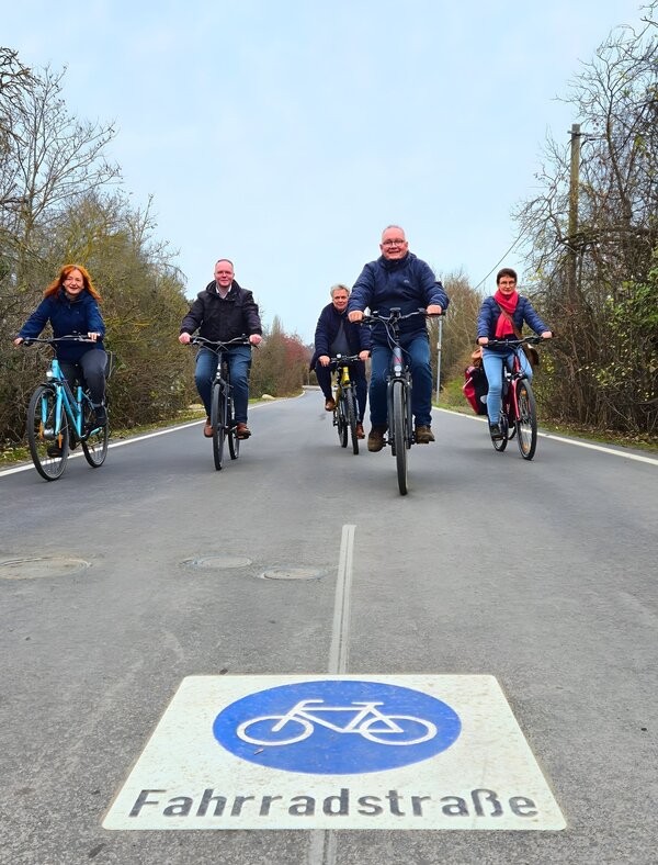 Bild vergr&ouml;&szlig;ern: Erste Fahrradstra�e der Stadt - der Quarmbachweg
