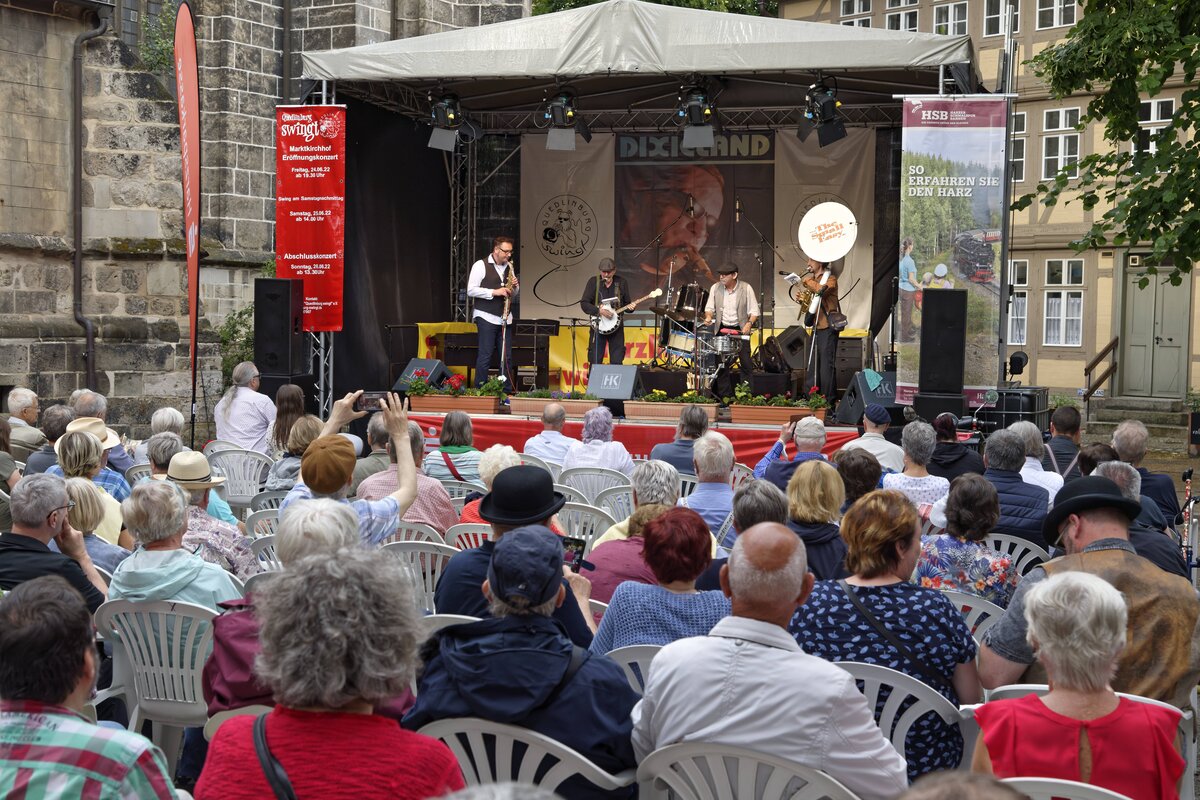Quedlinburg swingt auf dem Marktkirchhof