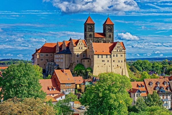 Bild vergr&ouml;&szlig;ern: Der sanierte Stiftsberg